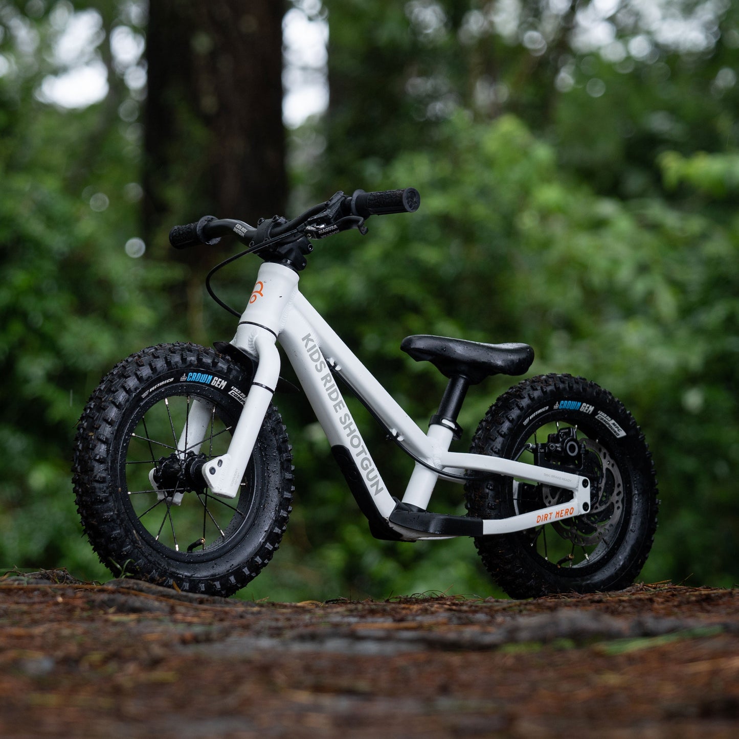 DIRT HERO OFF-ROAD BALANCE BIKE Bundle