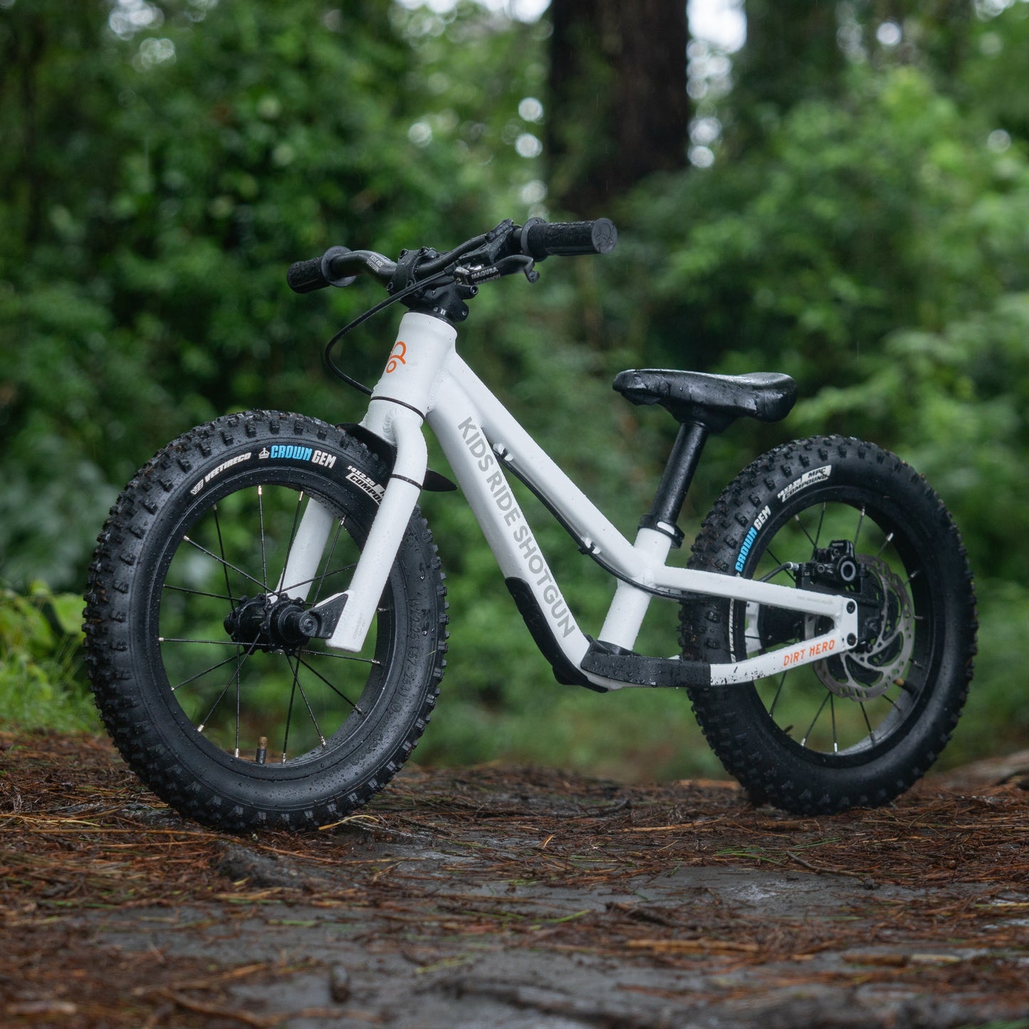 DIRT HERO OFF-ROAD BALANCE BIKE Bundle