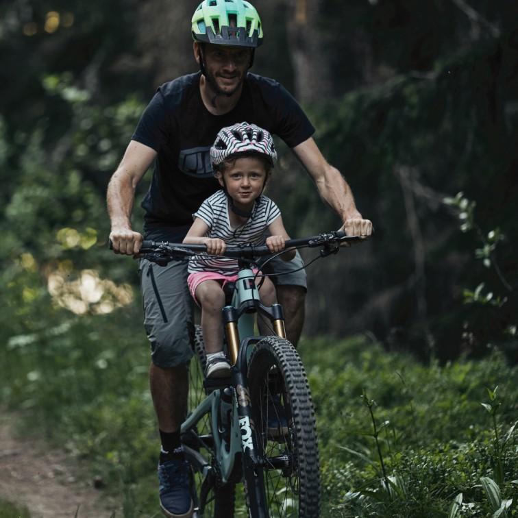 Child bike seat for 2 year old sale